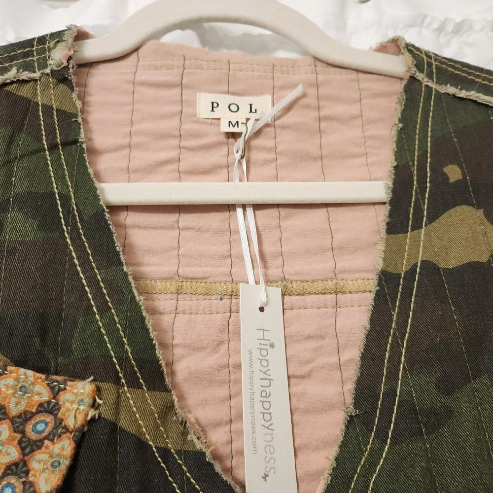 POL Clothing Camo Patchwork Vest Size SML NWT - Picture 4 of 8